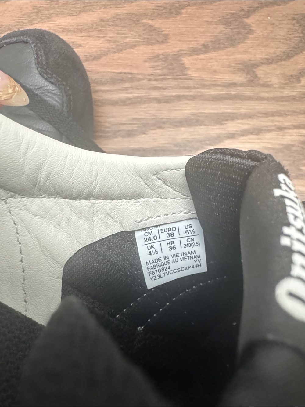 Onitsuka Tiger Serrano Sneakers - Picture 7 of 7